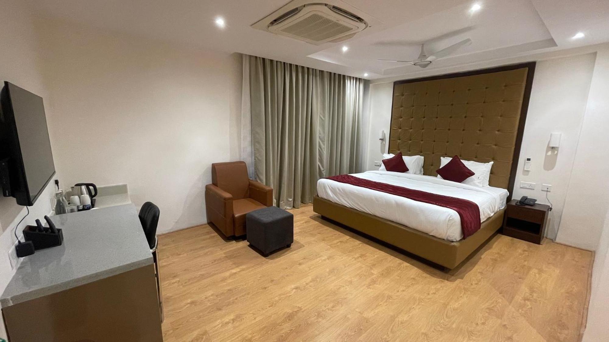 Hotel Silver Cle ハイデラバード エクステリア 写真